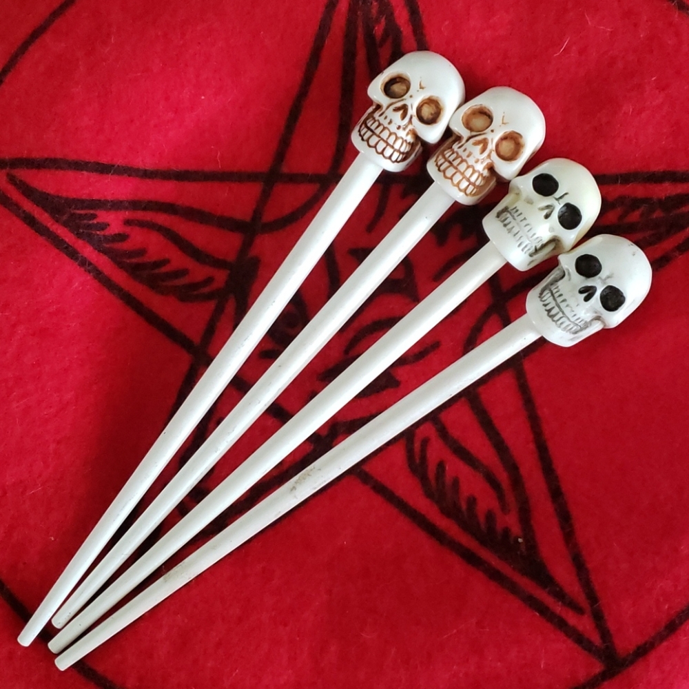 Off White Skull Chopsticks